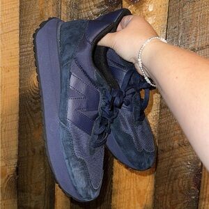 Navy blue New Balance Sneakers